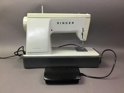 Lot 426 - CASED SINGER SEWING MACHINE