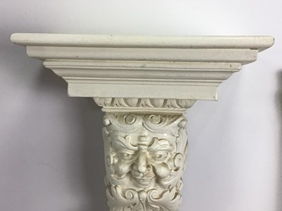 Lot 462 - REPRODUCTION COMPOSITION GOTHIC STYLE WALL BRACKET