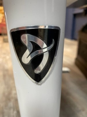 Lot 133 - GAMING/COMPUTER DESK