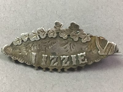 Lot 498 - SILVER BROOCH MARKED 'IIZZIE'