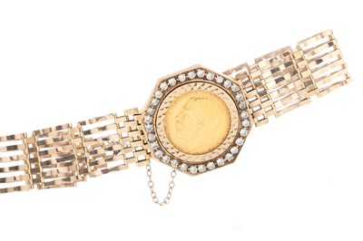 Lot 147 - GEORGE V HALF SOVEREIGN BRACELET