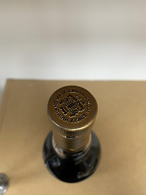 Lot 21 - MACALLAN 1962 25 YEAR OLD ANNIVERSARY MALT 75CL