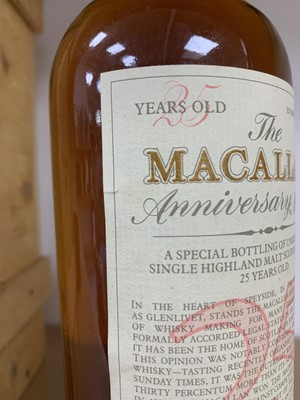 Lot 21 - MACALLAN 1962 25 YEAR OLD ANNIVERSARY MALT 75CL