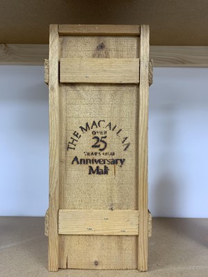Lot 21 - MACALLAN 1962 25 YEAR OLD ANNIVERSARY MALT 75CL