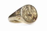 Lot 265 - GENTLEMAN'S FOURTEEN CARAT GOLD SEAL RING the...