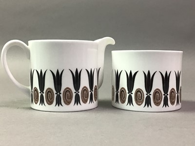 Lot 586 - SUSIE COOPER, CORINTHIAN PATTERN PART COFFEE SERVICE