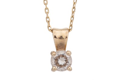 Lot 426 - DIAMOND SOLITAIRE PENDANT