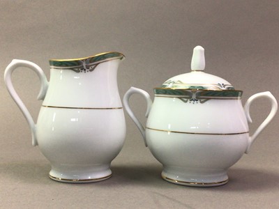 Lot 637 - NORITAKI DINNER AND TEA SERVICE