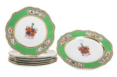 Lot 917 - SET OF SIX CHAMBERLAINS WORCESTER ARMORIAL PLATES