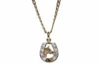 Lot 299 - NINE CARAT GOLD HORSESHOE PENDANT ON CHAIN the...