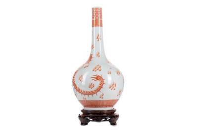 Lot 1084 - CHINESE 'DRAGON' BOTTLE VASE