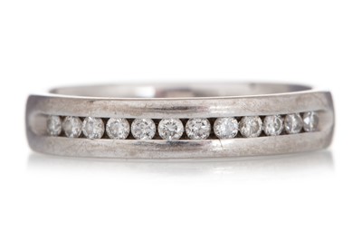 Lot 466 - DIAMOND HALF ETERNITY RING