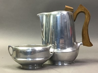 Lot 48 - PICQUOT WARE TEA SERVICE