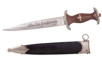 Lot 117 - THIRD REICH NSKK CEREMONIAL DAGGER