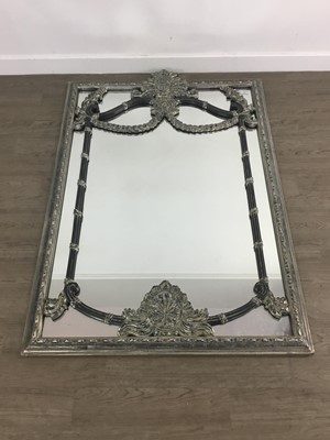 Lot 100 - REPRODUCTION WALL MIRROR