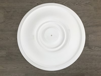 Lot 195 - ARTEX CEILING ROSE