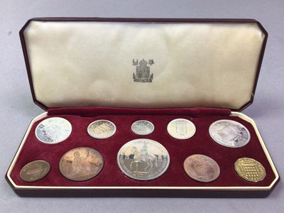 Lot 152 - 1953 ELIZABETH II CROWN TO FARTHING 10 COIN BOXED PROOF SET