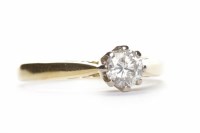 Lot 335 - EIGHTEEN CARAT GOLD DIAMOND SOLITAIRE RING the...