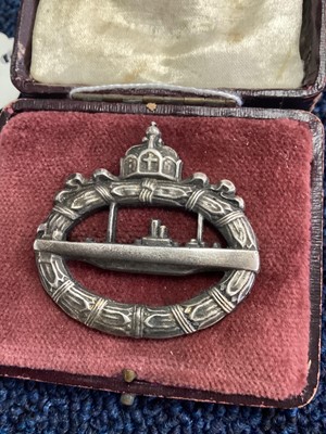 Lot 142 - GERMAN IMPERIAL KAISERLICHE MARINE U-BOAT BADGE