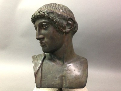 Lot 215 - APOLLO OF OLYMPIA FIGURAL BUST