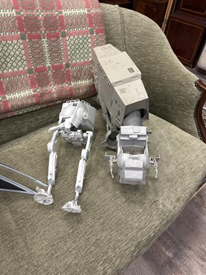 Lot 1007 - STAR WARS, COLLECTION OF FIGURES AND VECHILES