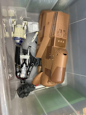 Lot 1007 - STAR WARS, COLLECTION OF FIGURES AND VECHILES