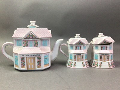 Lot 346 - BROOKS & BENTLEY COTTAGE SPICE SET