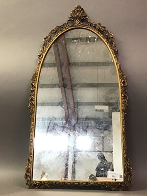 Lot 395 - GILT MIRROR