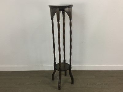 Lot 258 - OAK PLANT STAND