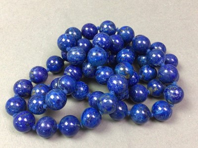 Lot 432 - LAPIS LAZULI NECKLACE