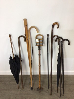 Lot 417 - VINTAGE SHOOTING STICK