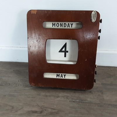 Lot 557 - PERPETUAL WALL CALENDAR