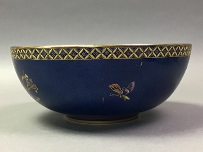 Lot 564 - MALING BOWL