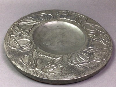 Lot 500 - HAMMERED PEWTER DISH