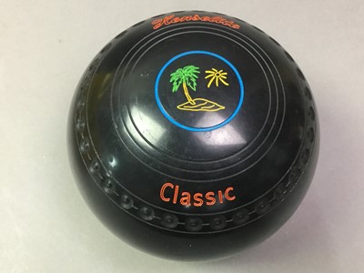 Lot 512 - SET OF FOUR HENSELITE LAWN BOWLS