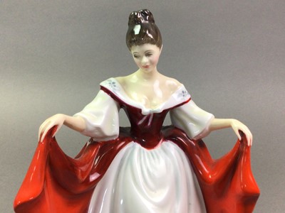 Lot 592 - COLLECTION OF CERAMIC FIGURES