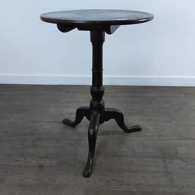 Lot 637 - VICTORIAN MAHOGANY TEA TABLE