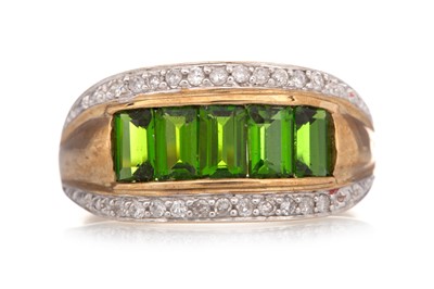 Lot 498 - DEMANTOID GARNET AND DIAMOND RING