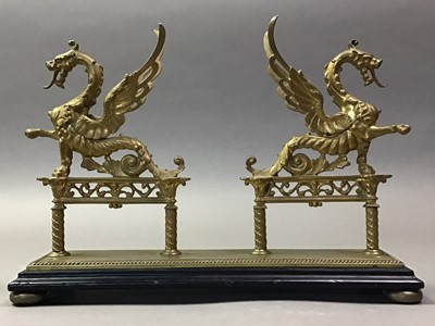 Lot 681 - DECORATIVE TWIN DRAGON BRASS DISPLAY PIECE