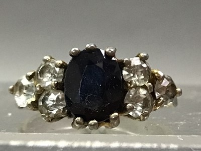 Lot 691 - EIGHT DRESS RINGS