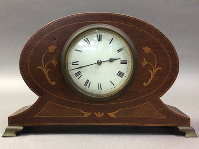 Lot 716 - MAHOGANY MANTEL CLOCK