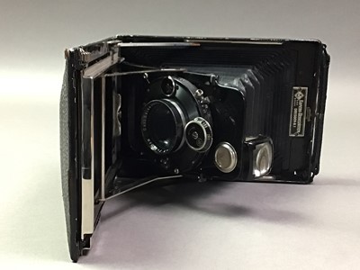 Lot 755 - THREE VINTAGE CAMERAS