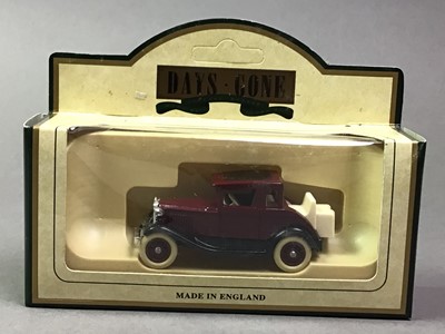 Lot 775 - COLLECTION OF DIE-CAST MODEL VEHICLES