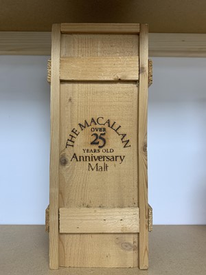 Lot 106 - MACALLAN 1964 25 YEAR OLD ANNIVERSARY MALT 75CL