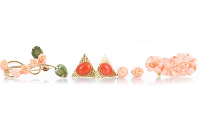 Lot 562 - GROUP OF CORAL JEWELLERY