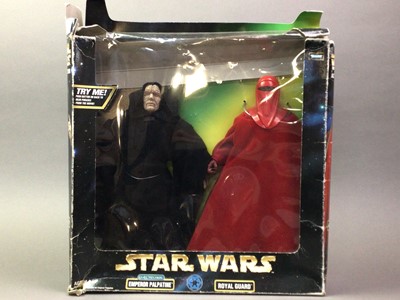 Lot 826 - STAR WARS, COLLECTION OF MODELS AND FIGURES