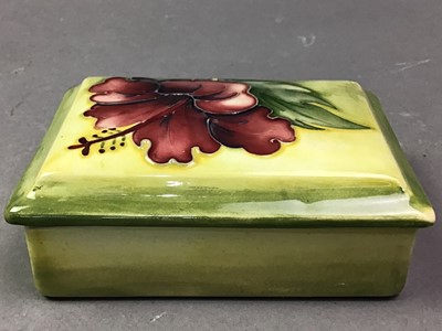 Lot 833 - MOORCROFT 'HIBISCUS' PATTERN LIDDED BOX