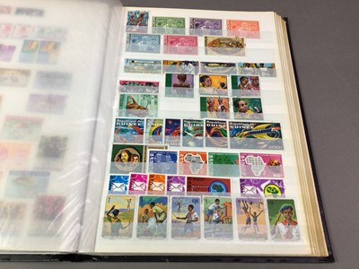 Lot 17 - WORLD - STAMP ALBUMS