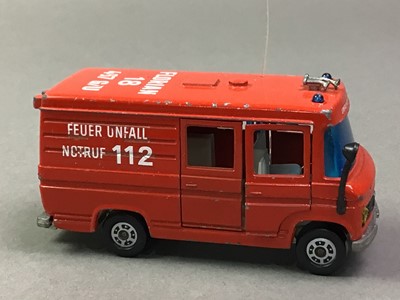 Lot 28 - COLLECTION OF DIE-CAST MODEL VEHEICLES
