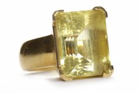 Lot 473 - EIGHTEEN CARAT GOLD GEM SET DRESS RING the...